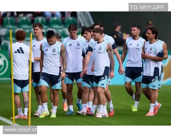 阿根廷队在迈阿密国际基地举行首场训练备战新赛季